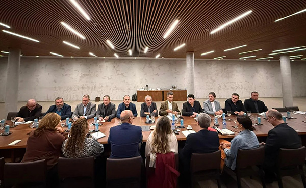 Contec e Fenaban debatem saúde mental dos bancários em mesa de negociação