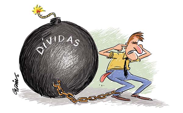 Dívidas com bancos somam R$ 557,7 bi e atingem quase metade dos brasileiros