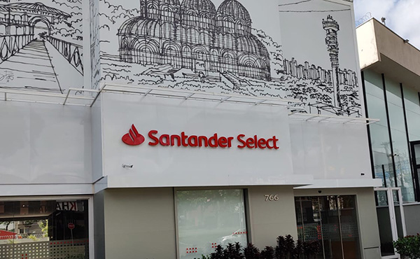 Santander fora do ar? Clientes reclamam de problemas no aplicativo nesta quarta (29)