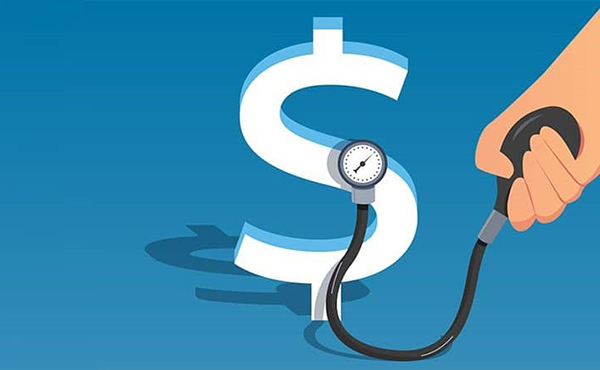 Planos de saúde poderão ter aumento recorde em 2022. Idec cobra regras para frear abusos