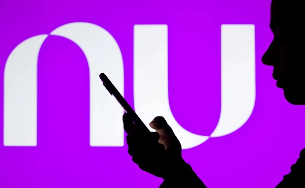 Idec notifica Nubank sobre fraudes contra clientes através da invasão de celulares
