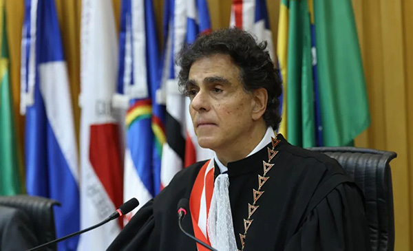 Vieira de Mello Filho assume presidência do TST
