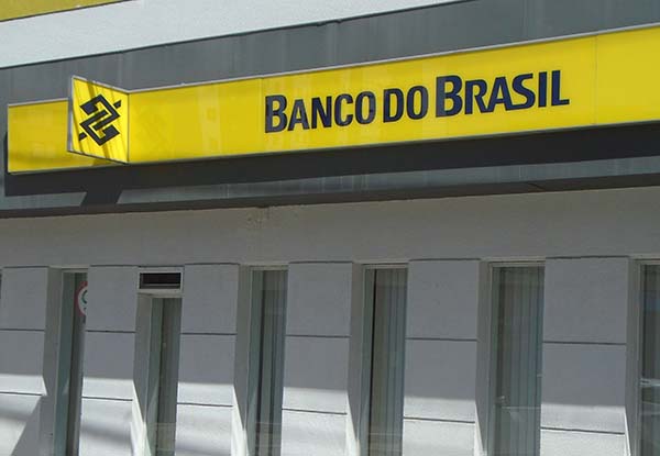 Procon-RJ multa Banco do Brasil por falha no app