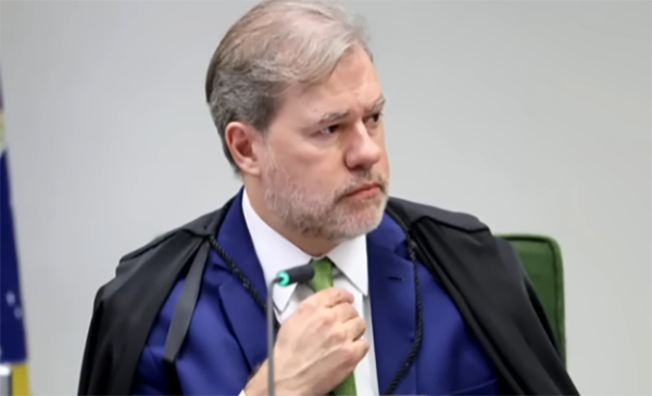 Toffoli vota para permitir 'revisão da vida toda' do INSS para alguns casos