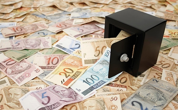 Dinheiro esquecido por brasileiros em bancos sobe a R$ 10,6 bi