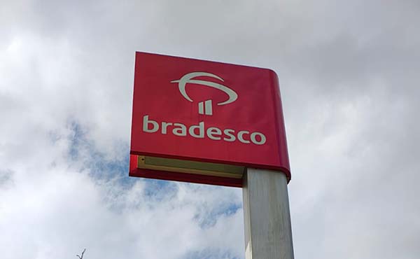 Bradesco não poderá abrir contas por 30 dias após mau atendimento