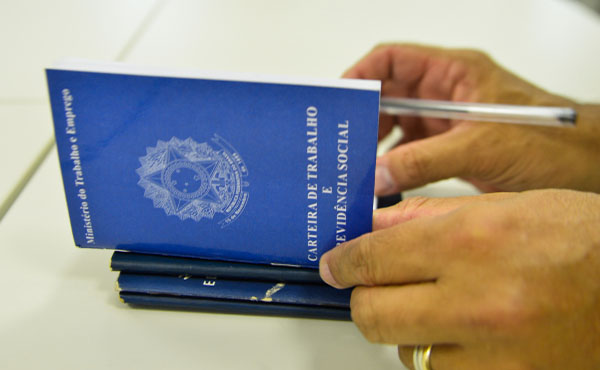 Trabalho temporário aumentou até 50% no mês passado