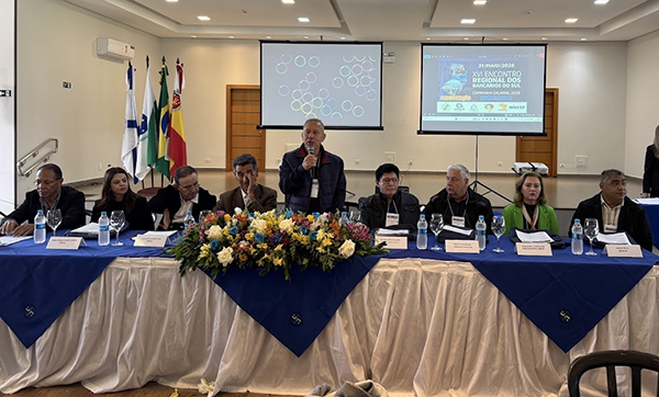 XVI Encontro dos Bancários em Maringá define bandeiras de luta do Sul da campanha salarial/2026