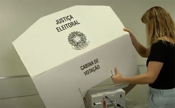 Prazo para tirar ou regularizar título de eleitor termina hoje